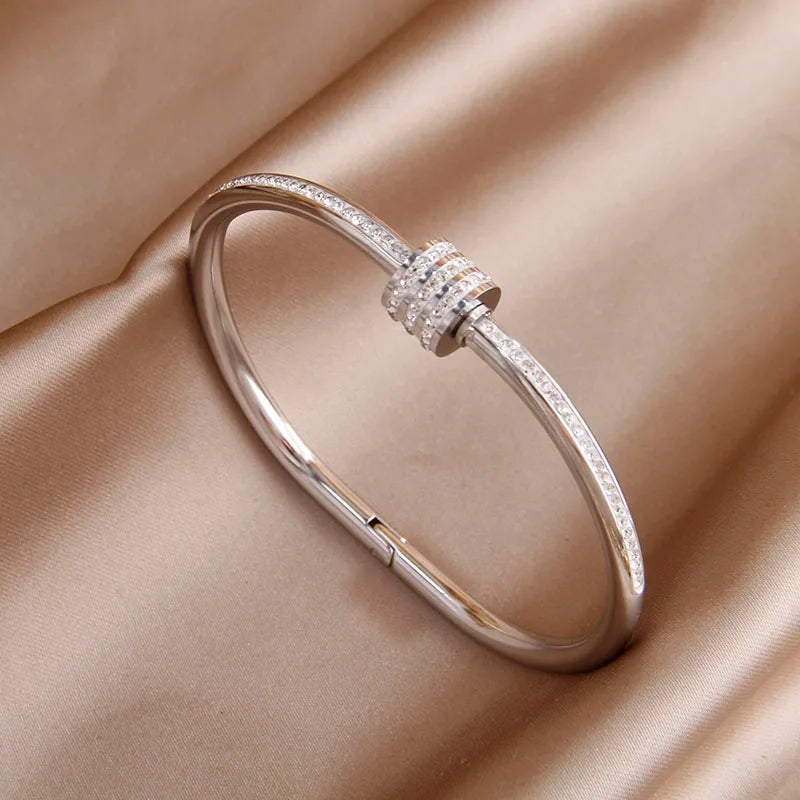 316L Stainless Steel 18K PVD Plated Beads Cross Bangles for Women Fashion Brand Jewelry Golden Flower Bangles Party Accessories